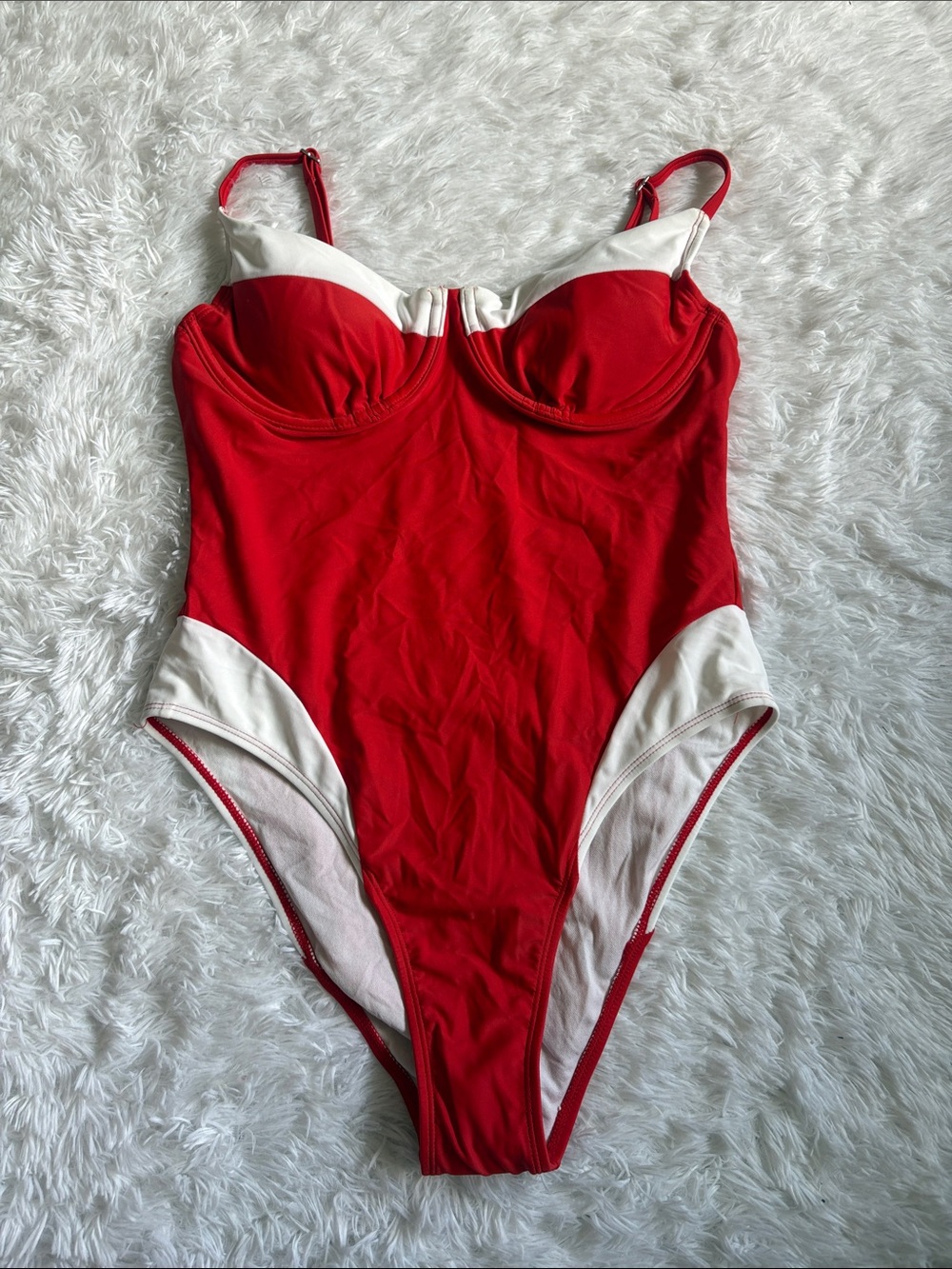 NWOT Wild Fable Red And White Underwire One Piece Swimsuit Size S